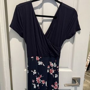 41 Hawthorn Floral Maxi Dress - Medium